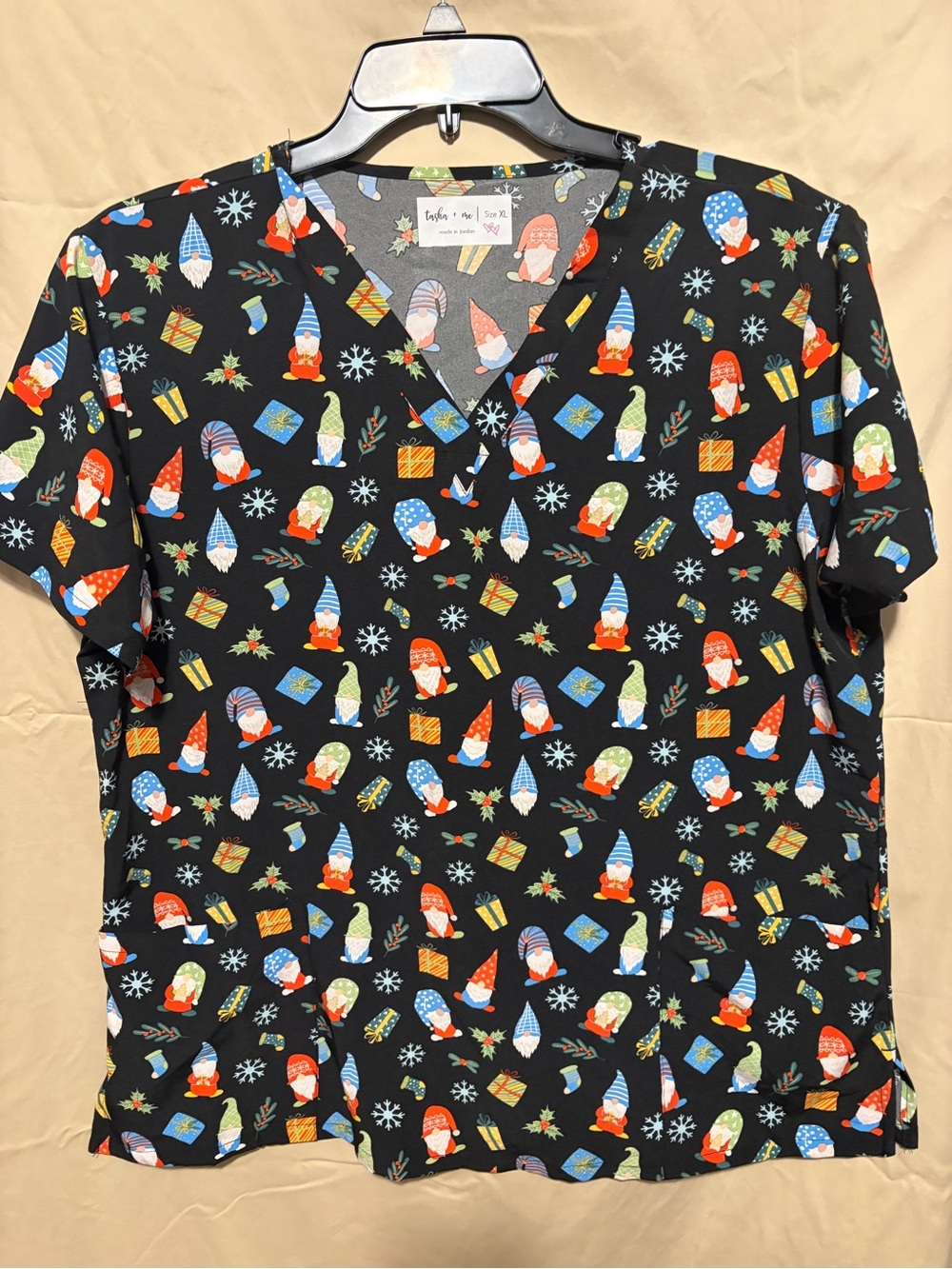 Source Unknown Black Short Sleeve V-Neck Top with Colorful Gnome Print